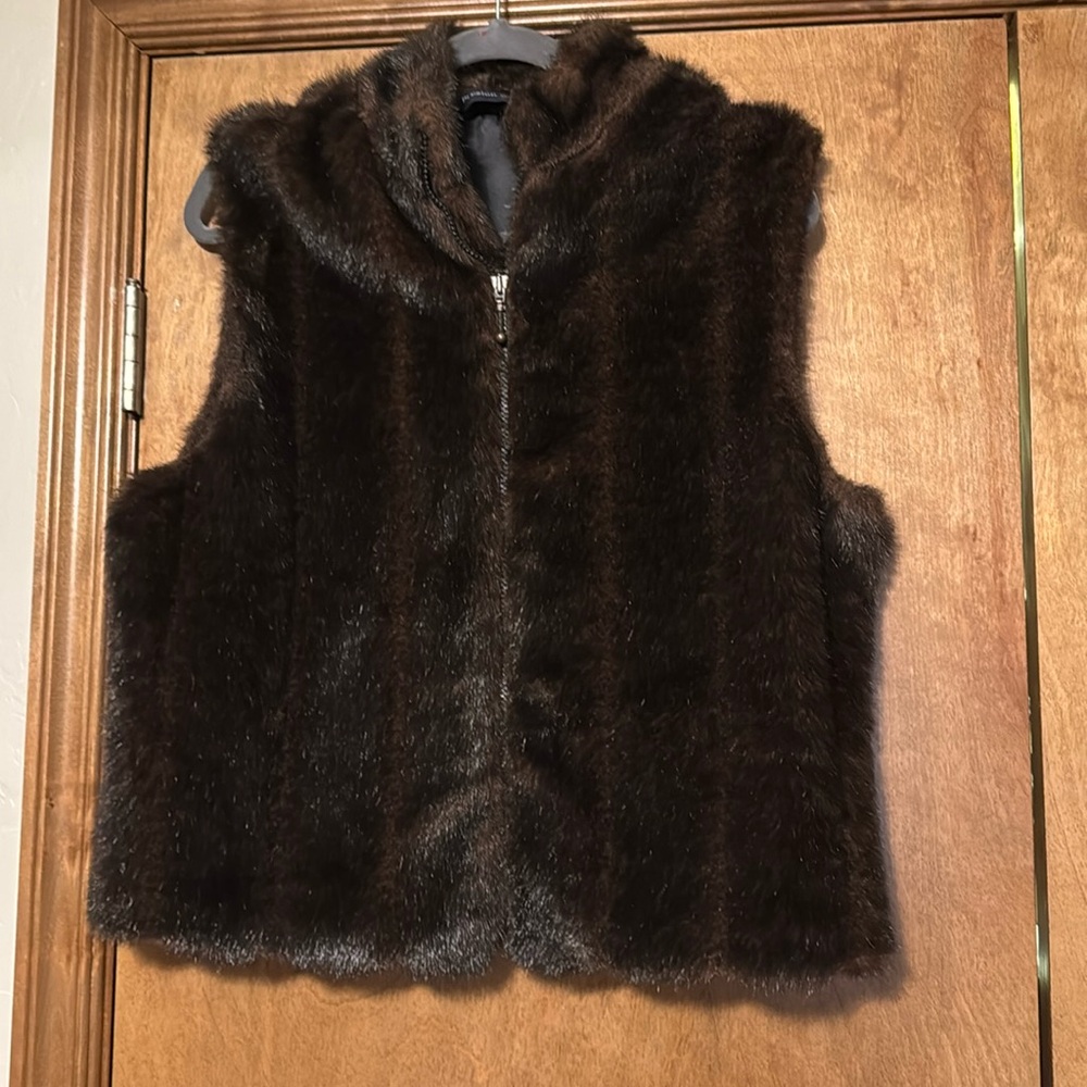 Fur vest
